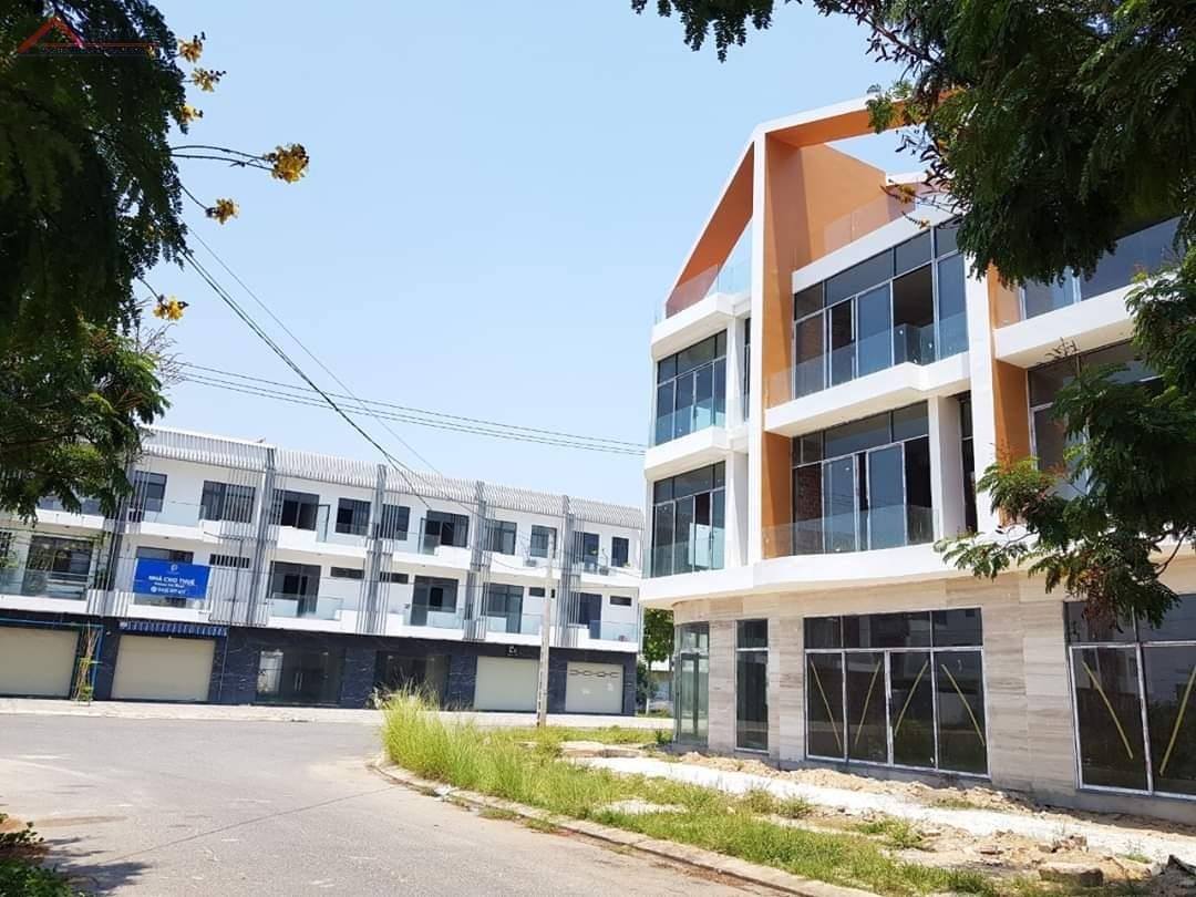 Bán nhà mặt phố tại Dự án Marina Complex, Sơn Trà, Đà Nẵng diện tích 144m2 giá 9.75 Tỷ