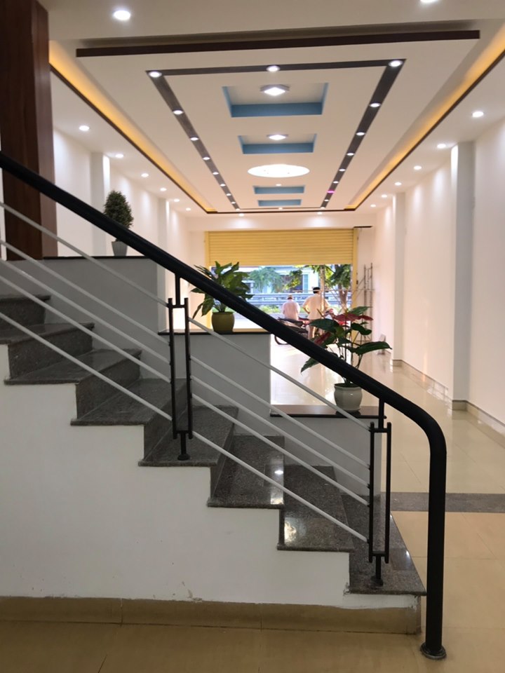 Bán nhà 2 tầng mặt tiền Trường Chinh, Thanh Khê, ngay cầu Ngã 3 Huế, thích hợp kinh doanh