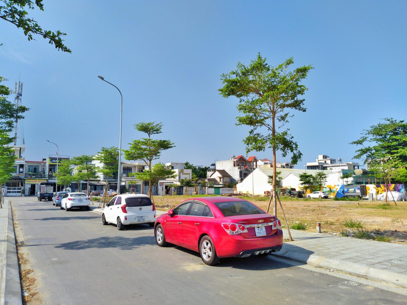  Sở hữu ngay đất trung tâm TP. Đà Nẵng, khu dân cư sầm uất, cạnh hầm chui sân bay
