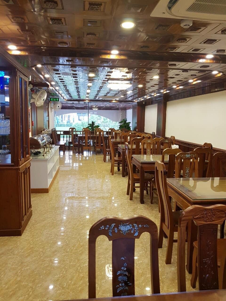 Bán khách sạn 2 mặt tiền Võ Nguyên Giáp, Q. Ngũ Hành Sơn, DT: 140 m2. Giá: 37 tỷ