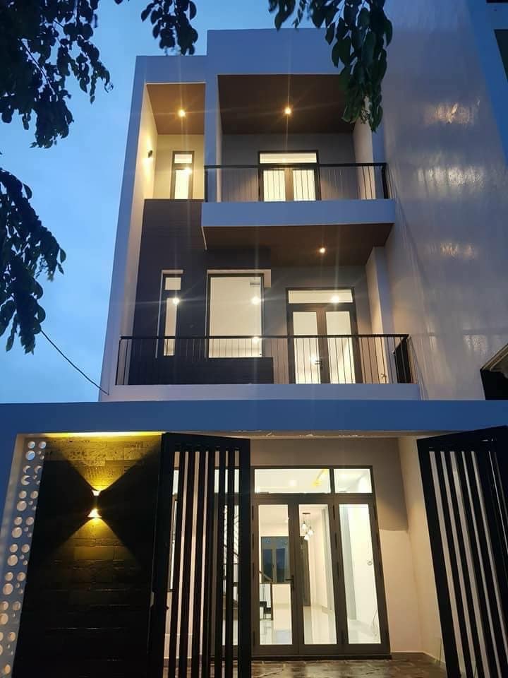 Cần tiền bán nhà 3 tầng Trần Kim Xuyến - Đà Nẵng