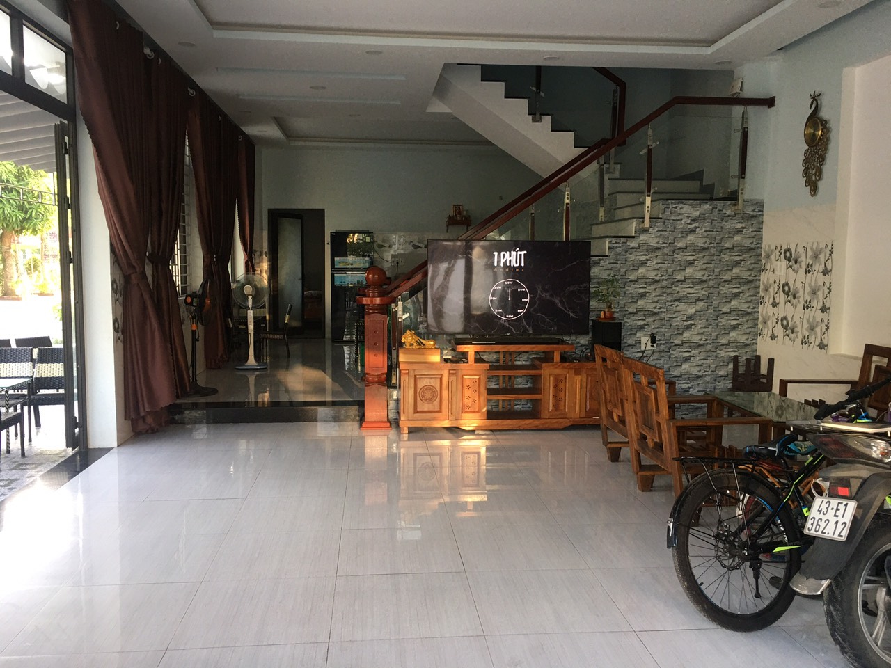 Bán nhà kiệt Lê Quang Định, Phường Hòa Xuân, Quận Cẩm Lệ. DT: 140 m2. Giá: 6,35 tỷ