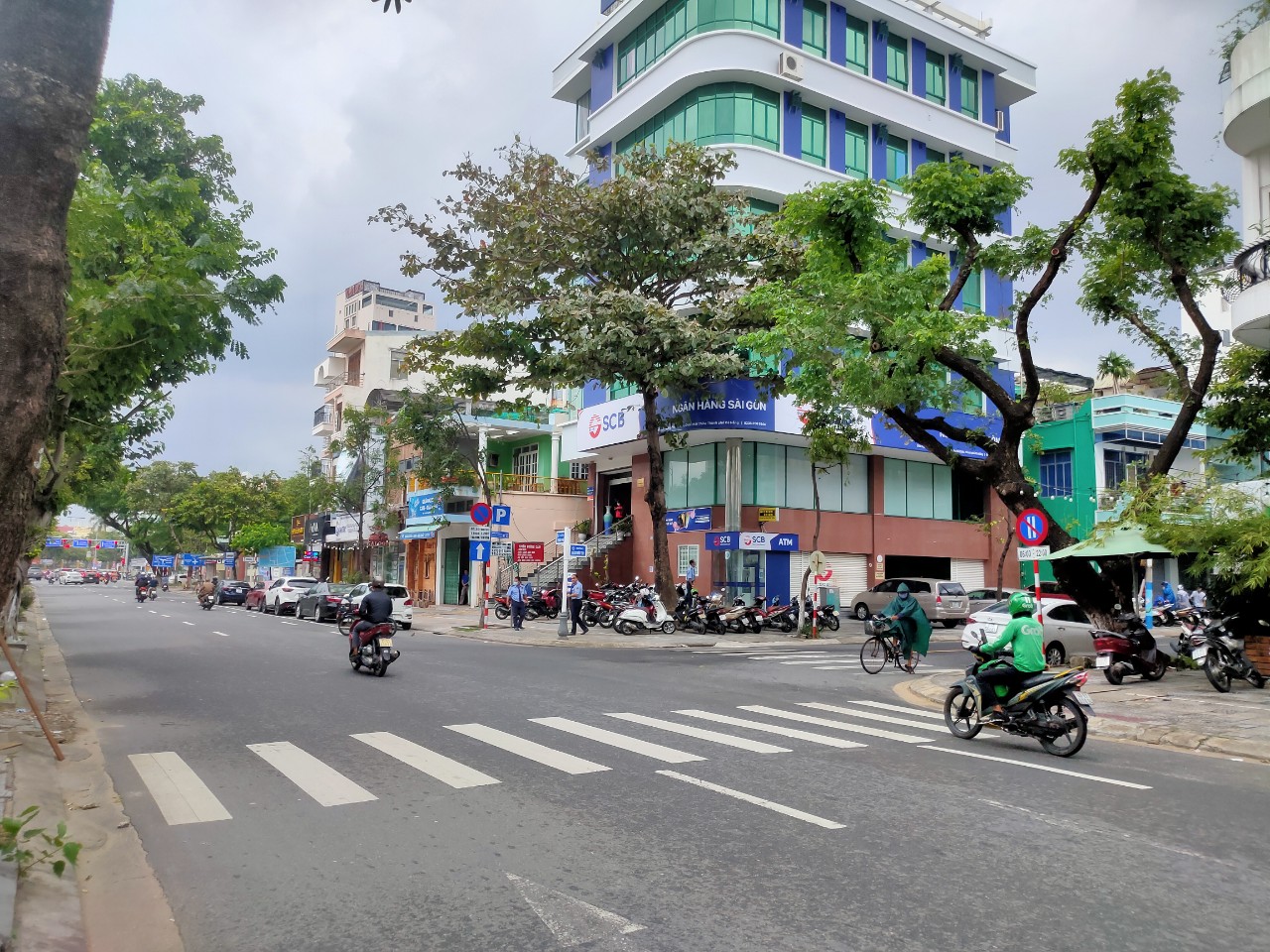 Bán nhà 2,5 tầng mặt tiền Trần Phú, Hải Châu, Đà Nẵng gần Cầu Rồng