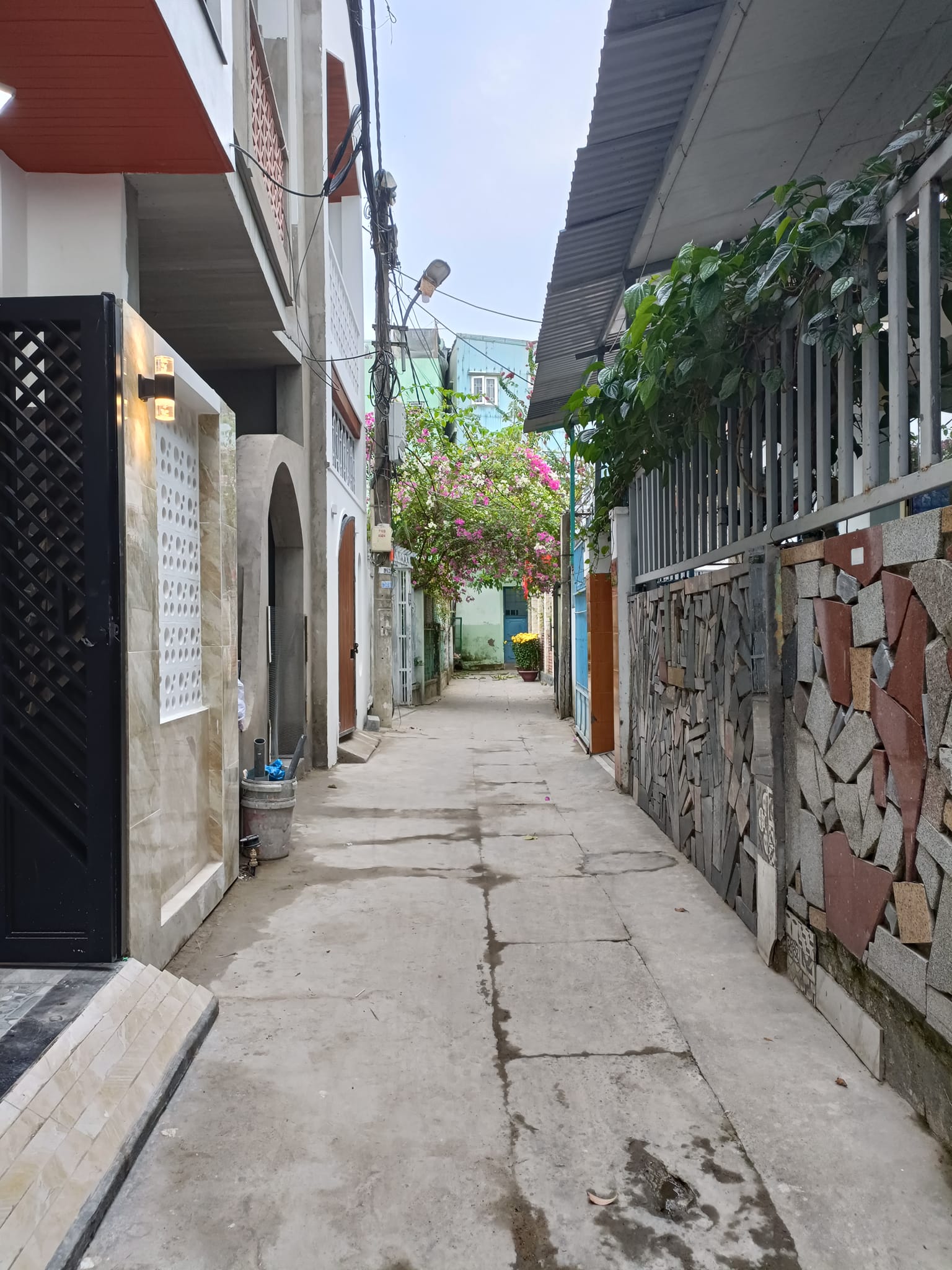 Bán nhà 2 tầng full nội thất 172 Trần Cao Vân