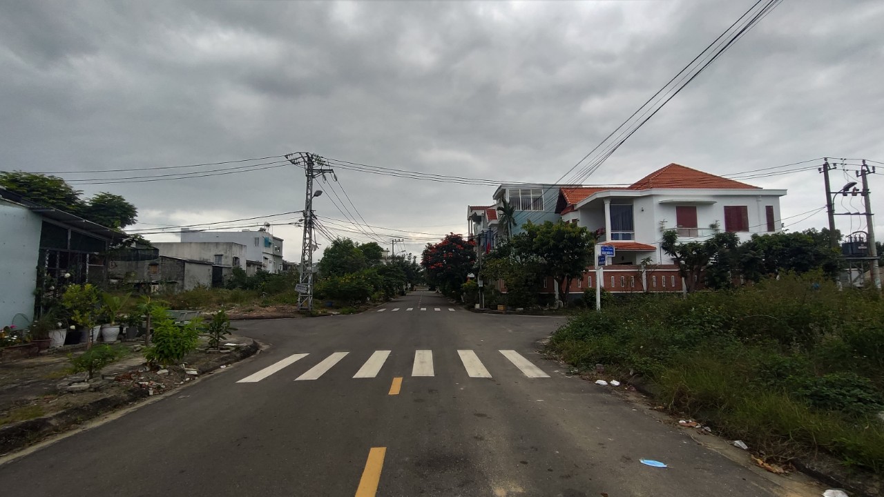 Đất Chính chủ, đường Biển Nguyễn Tất Thành, đường 7.5m, dt100m2