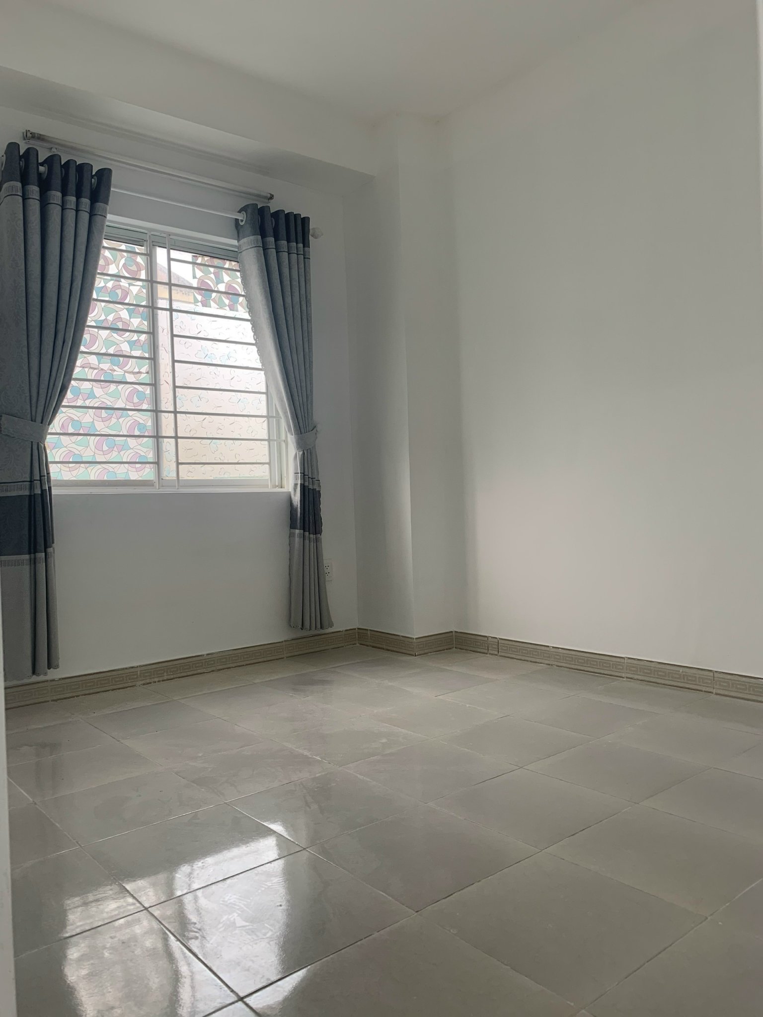 Cần bán chung cư VicoLand ( Tầng 3)  Địa chỉ : Vân Đồn _ Nại Hiên Đông _ Sơn Trà 