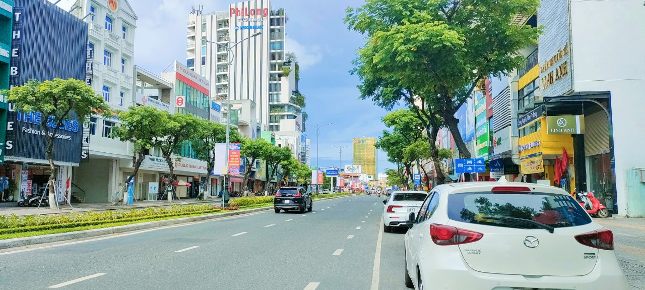 Bán 2 lô liền kề 225m2 Vị trí siêu Vip đường Nguyễn Văn Linh, đang cho thuê giá 1,2ty/năm, Hải Châu-71ty