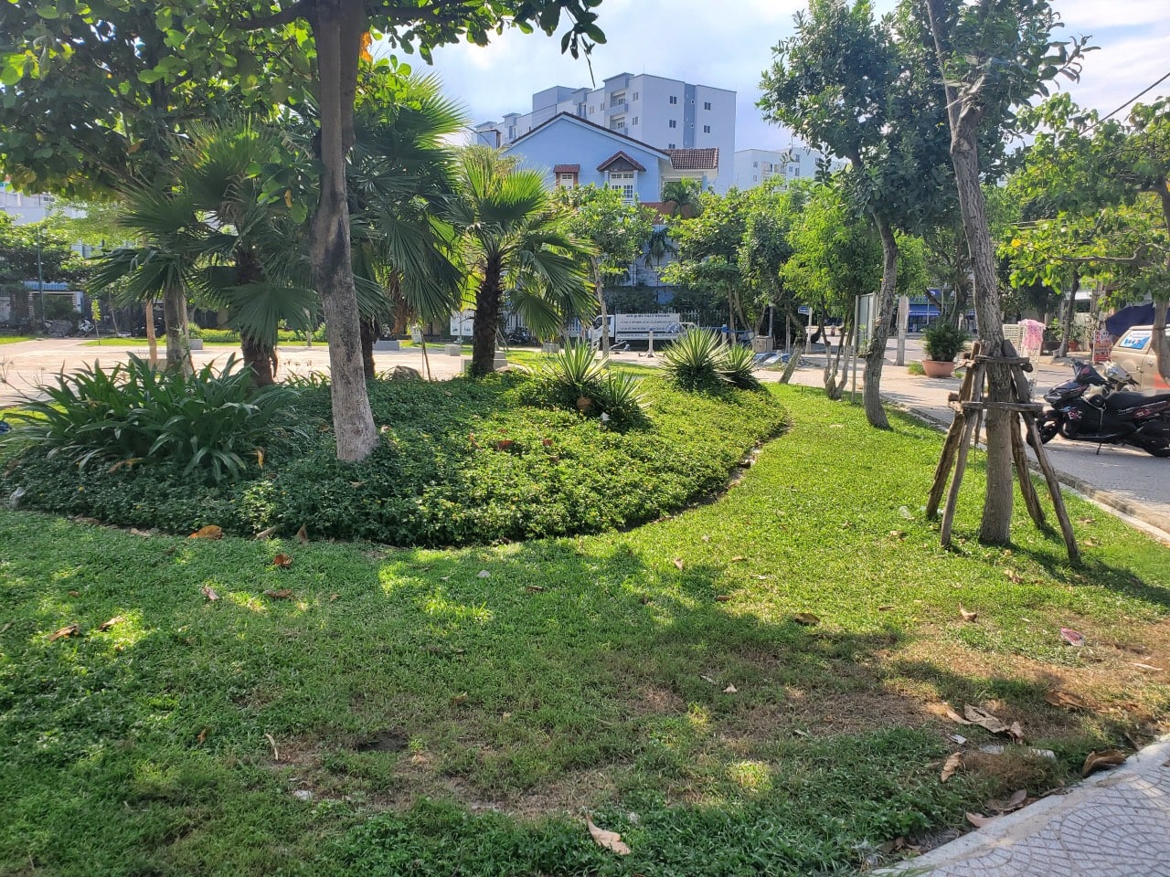 Bán đất đường Tôn Quang Phiệt đối diện công viên. 4.5x20m - Giá 5 tỷ 5