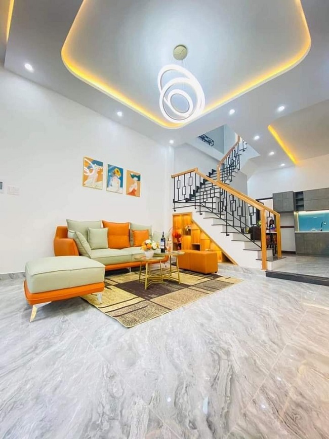 Ngộp NH bán gấp nhà Hoàng Diệu, ô tô đỗ gần, 68m2 chỉ 3.x tỷ