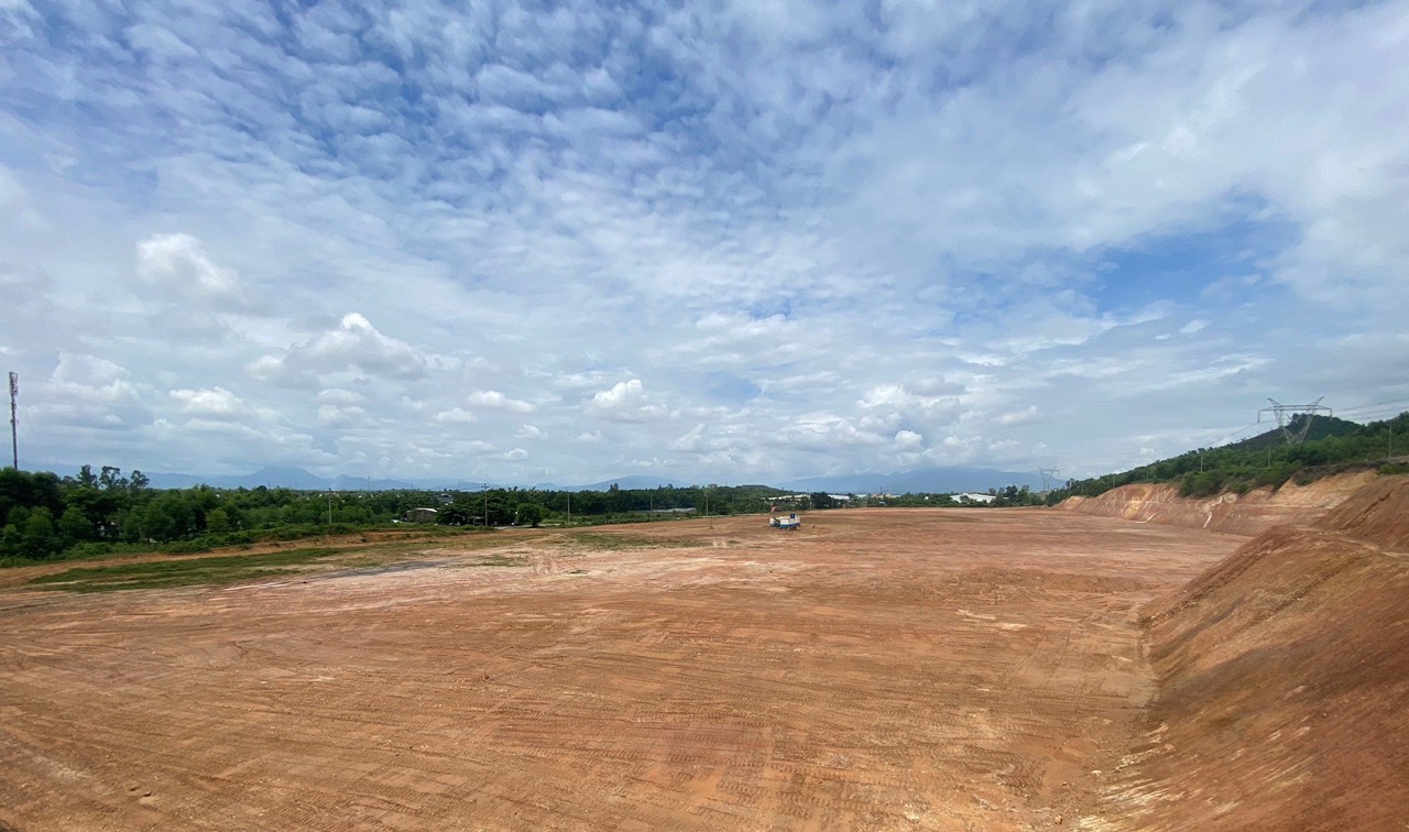 Bán đất MT đg Chánh hầm Hải Vân, x. Hòa Nhơn, 2.000m2 , 4.2 tỷ ( Cao tốc Đà Nẵng - Quảng Ngãi)