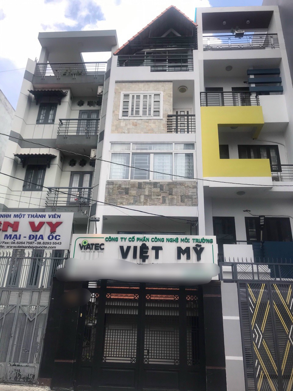 Bán nhà 3 tầng MT đường Đỗ Huy Uyển, quận Sơn Trà, Đà Nẵng 100m2 giá 8.3 tỷ 