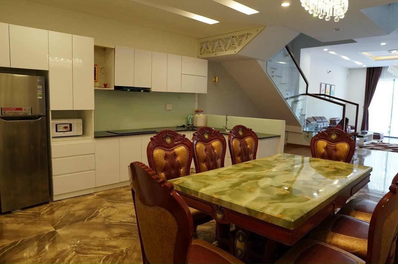 Bán nhà riêng tại Đường Nguyễn Sơn, Phường Hòa Cường Nam, Hải Châu, Đà Nẵng diện tích 95m2  giá 15.5 Tỷ