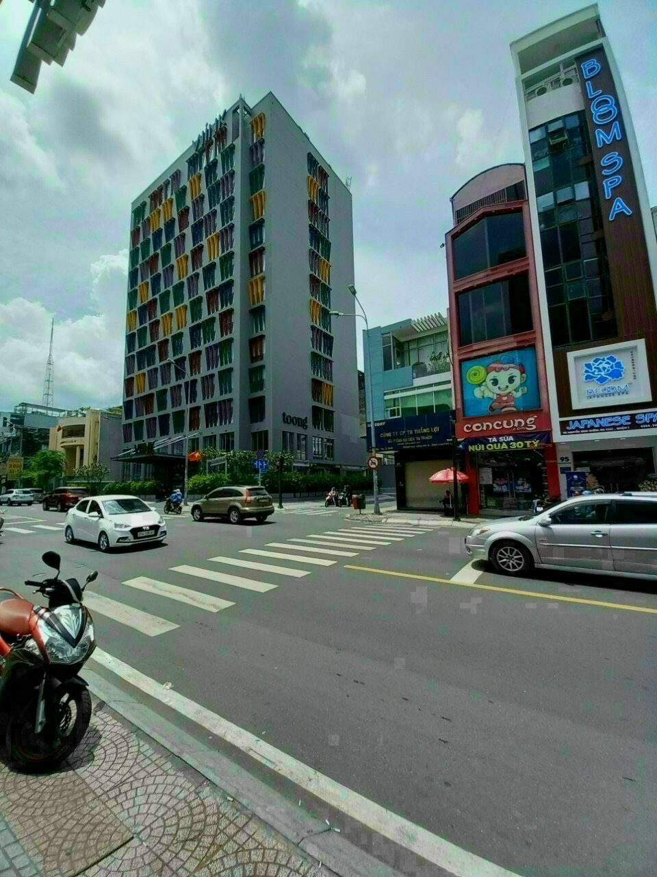 Bán nhà 3 tầng cạnh Bệnh Viện C, đường Hải Phòng, TP Đà Nẵng. 95m2 chỉ 4.2 tỷ 