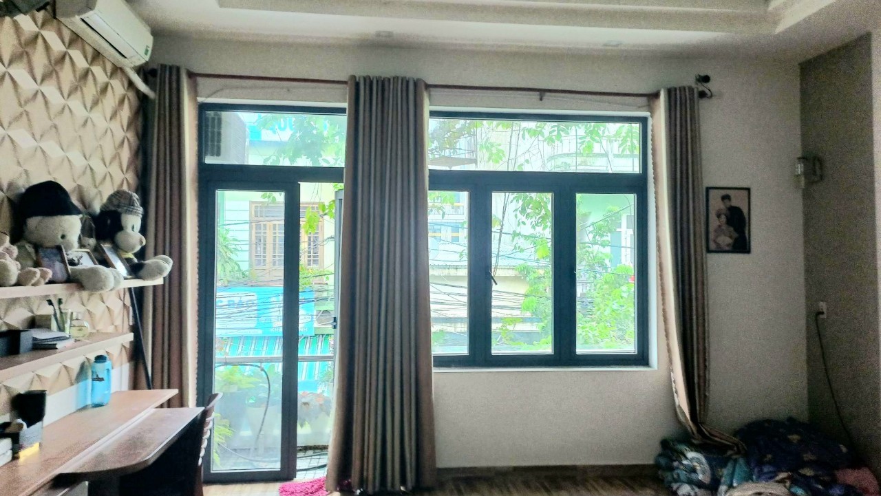 Nhà mặt tiền Đô Đốc Lân Hòa Xuân 3 Tầng 100m2 4 Tỷ