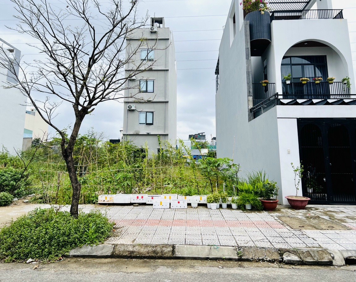 Bán nhà riêng tại Đường Lê Ấm, Phường Hòa Xuân, Cẩm Lệ, Đà Nẵng diện tích 100m2  giá 3.6 Tỷ