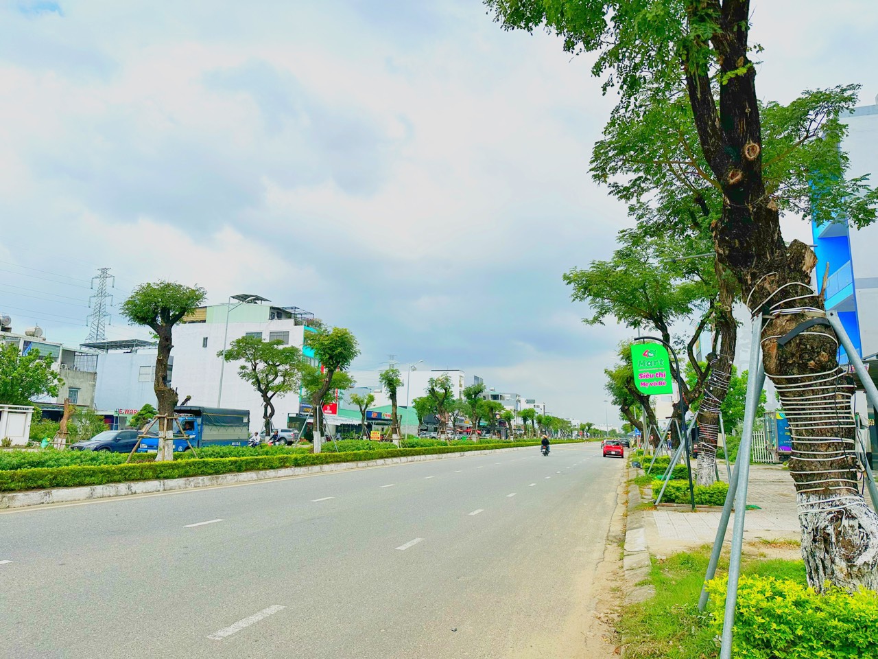 Bán lô MT Nguyễn Phước Lan, gần cầu Trung Lương Hoà Xuân.