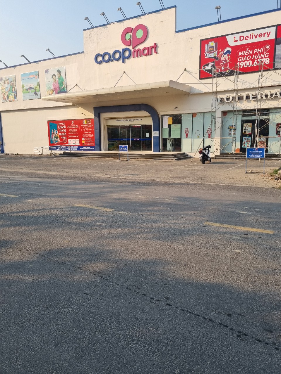 Bán đất tặng nhà đường 10M5 + kiệt sau 3m Vị trí đối diện siêu thị Copmart & nhà tranh 3D , Địa chỉ : Trần Nhân Tông _ Q.SƠN TRÀ _ TPĐN 