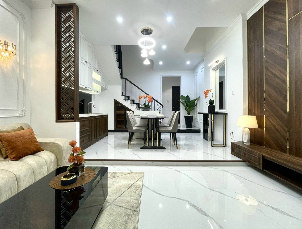Bán Nhà 3 Tầng Kiệt Oto 180 đường Ông Ích Khiêm,P. Tam Thuận,Thanh Khê,Đà Nẵng_4.75Tỉ