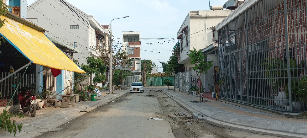 Bán nhà kiên cố MT Sơn Thủy 4, cách Lê Văn Hiến 100m, Ngũ Hành Sơn