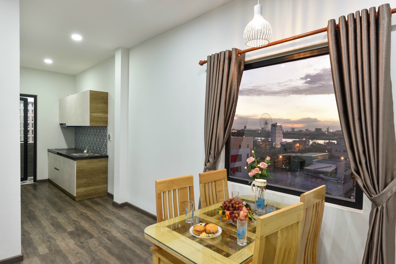 Bán khách sạn 5 tầng mt đường Dương Khuê, P Mỹ An, Q Ngũ Hành Sơn, DT 100m2, giá 12 tỷ