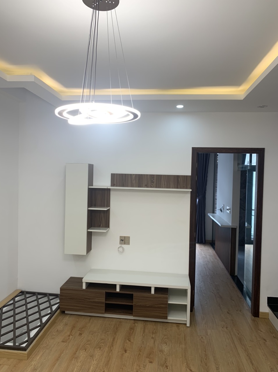 Bán lô đất đường Nguyễn Lộ Trạch đối diện Shophouse Pavillon 