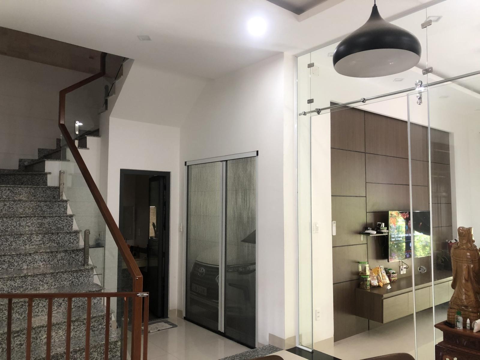 Bán biệt thự 3 tầng Nguyễn Lữ, Khuê Mỹ, Ngũ Hành Sơn, Nam Việt Á, 180 m2 giá chỉ 14.5 tỷ;