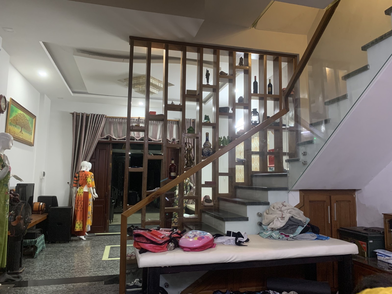Bán nhà mặt phố Hoàng Thế Thiện, Đà Nẵng. Dt 120m, 3 tầng, giá 7,1tỷ.