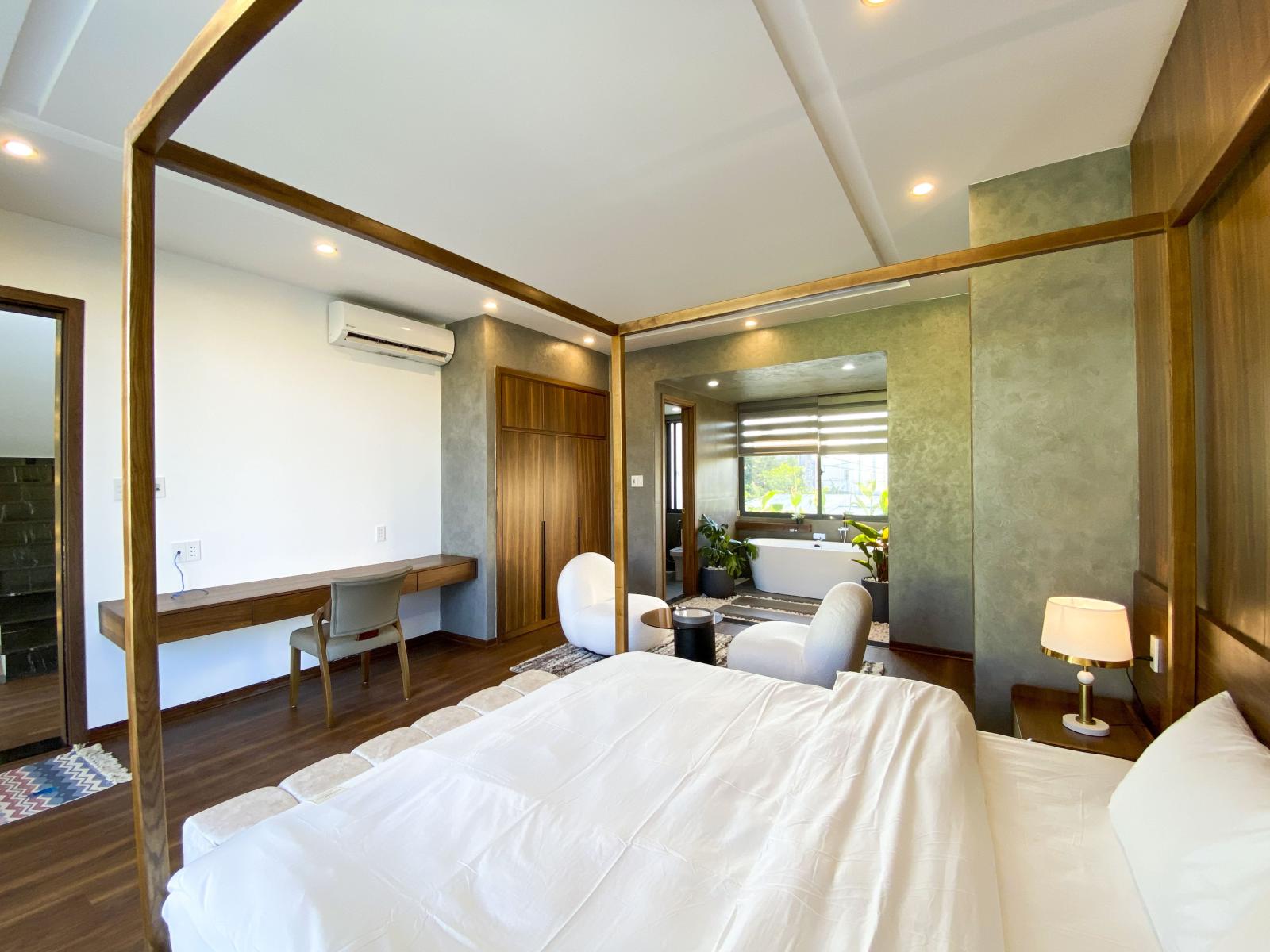 Bán nhà 8 tầng 15 phòng căn hộ cho thuê gần biển, mặt tiền Hoàng Bích Sơn, Phước Mỹ.