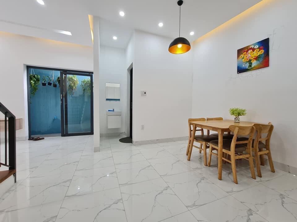 Bán lô đất ( 240m2)  đường Bàu Gia Thượng 1, Hòa Thọ Đông, Cẩm Lệ. Giá 6.6 Tỷ.