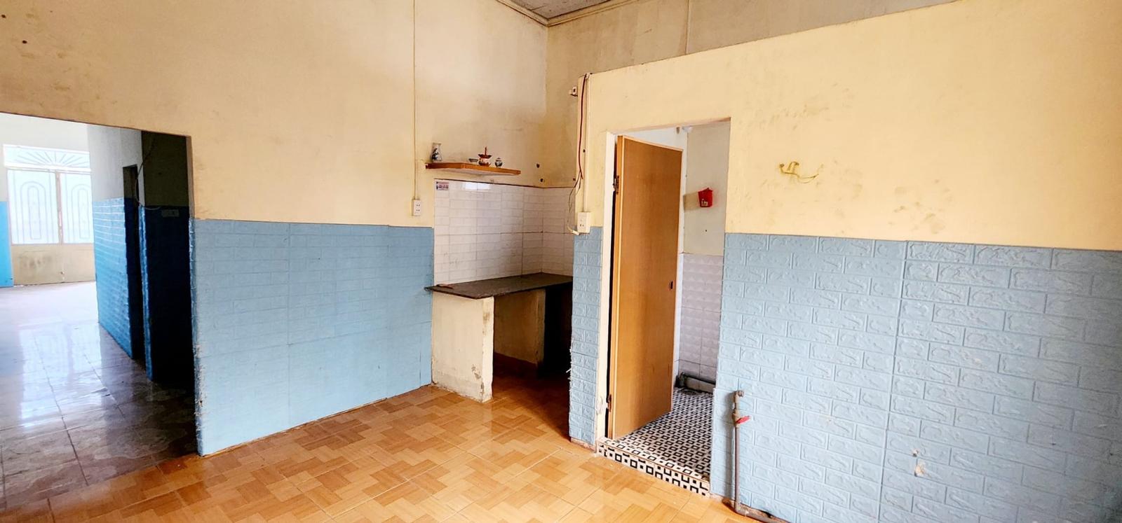 Nhà 2 mặt kiệt 6m Nguyễn Nhàn, Ô tô đậu, 40m ra MT, 112m2, 2.x tỷ