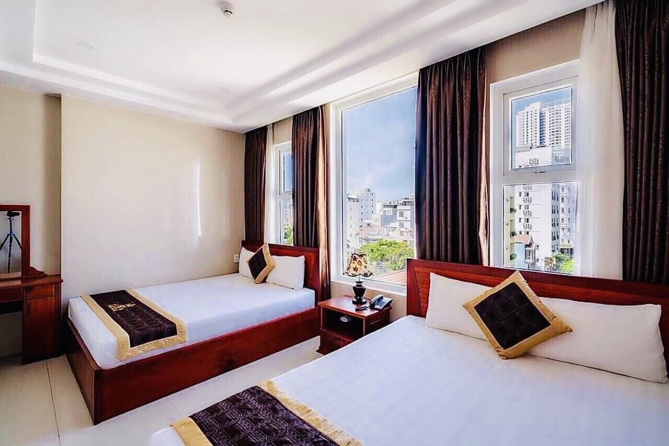 Cần bán gấp khách sạn Phố Tây An Thượng Đà Nẵng 220m2 7 tầng 30 phòng Giá nhỉnh 50 tỷ