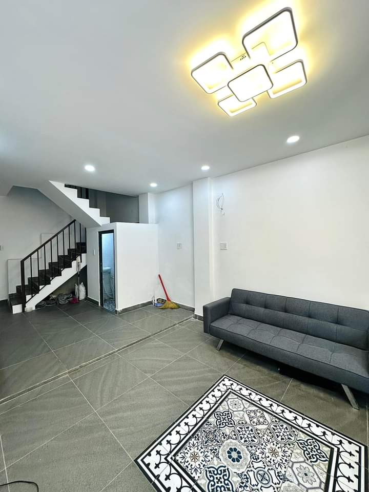 Bán nhà Châu Thị Vĩnh Tế. K. ôtô, 85m2, 2 Lầu. Lô góc. Chỉ 5 tỷ