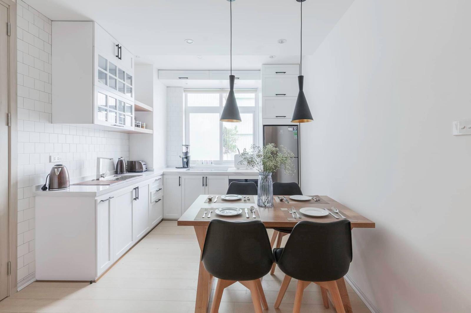 Bán nhà 3 tầng mt đường Cù Chính Lan, Hòa Khê, Thanh Khê. DT 90M2 – Giá 6.3 Tỷ.