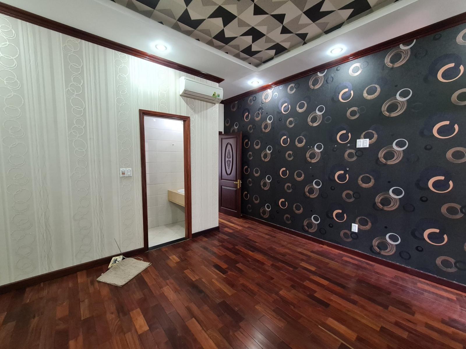 Bán nhà 3 tầng mặt tiền 10.5 Dương Khuê. Săt cầu trần thị lý. Đà Nẵng