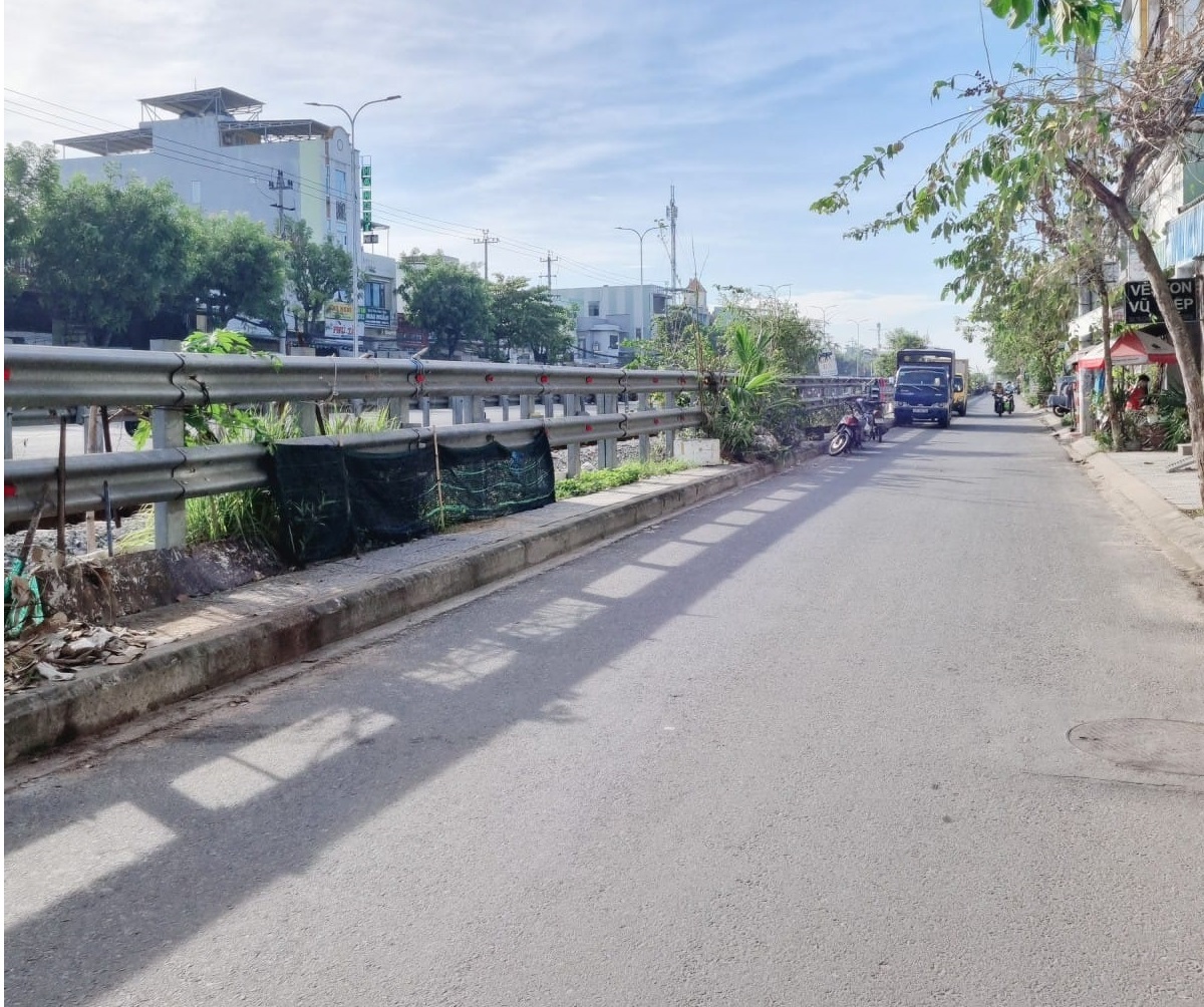 .Nhà Mặt Tiền Trường Chinh, 68m2, 2.55 tỷ