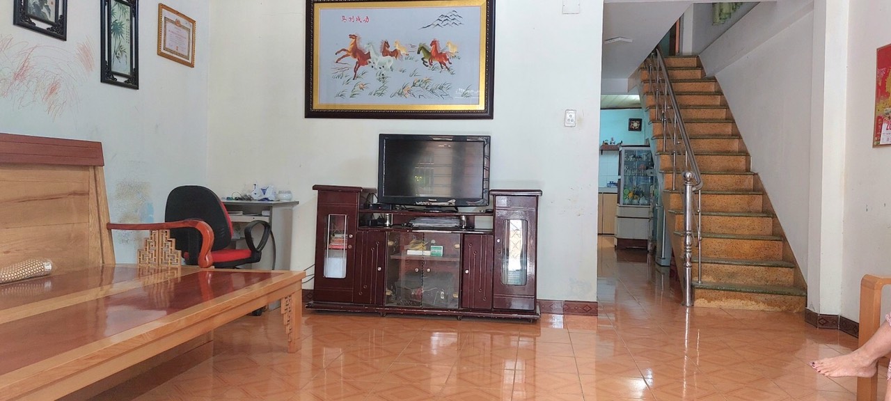Bán nhà Ngay chợ cẩm lệ - 2 tầng - 3 ngủ - 95m2 - đường 5m5 - giá 3 tỷ 25 