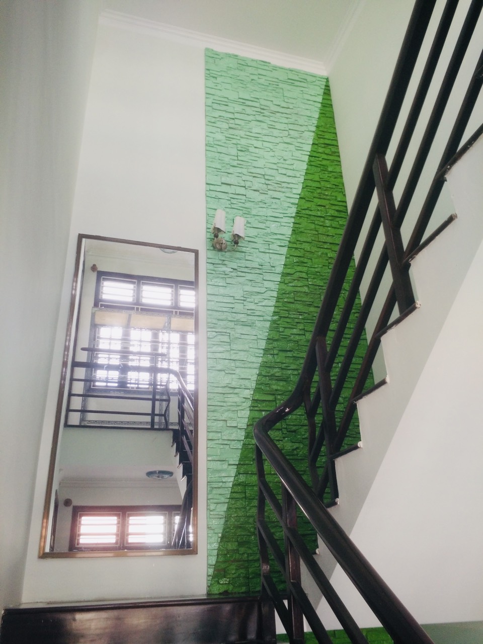 Cho thuê nhà 4 tầng mặt tiền Thanh Thuỷ 6 phòng ngủ, Thanh Bình, Hải Châu