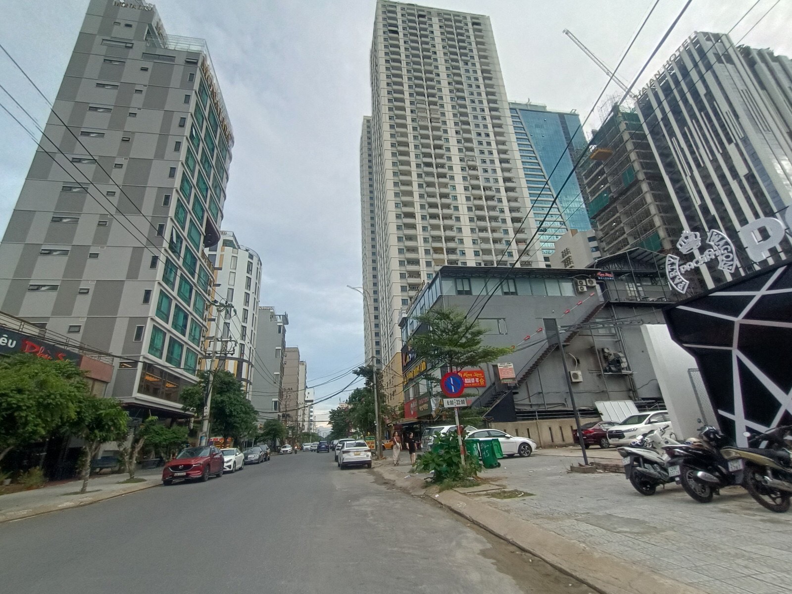 Bán toà căn hộ 7 tầng thang máy phố Tây đi bộ An Thượng Đà Nẵng-Chỉ 13.9 tỷ thương lượng-0901127005.