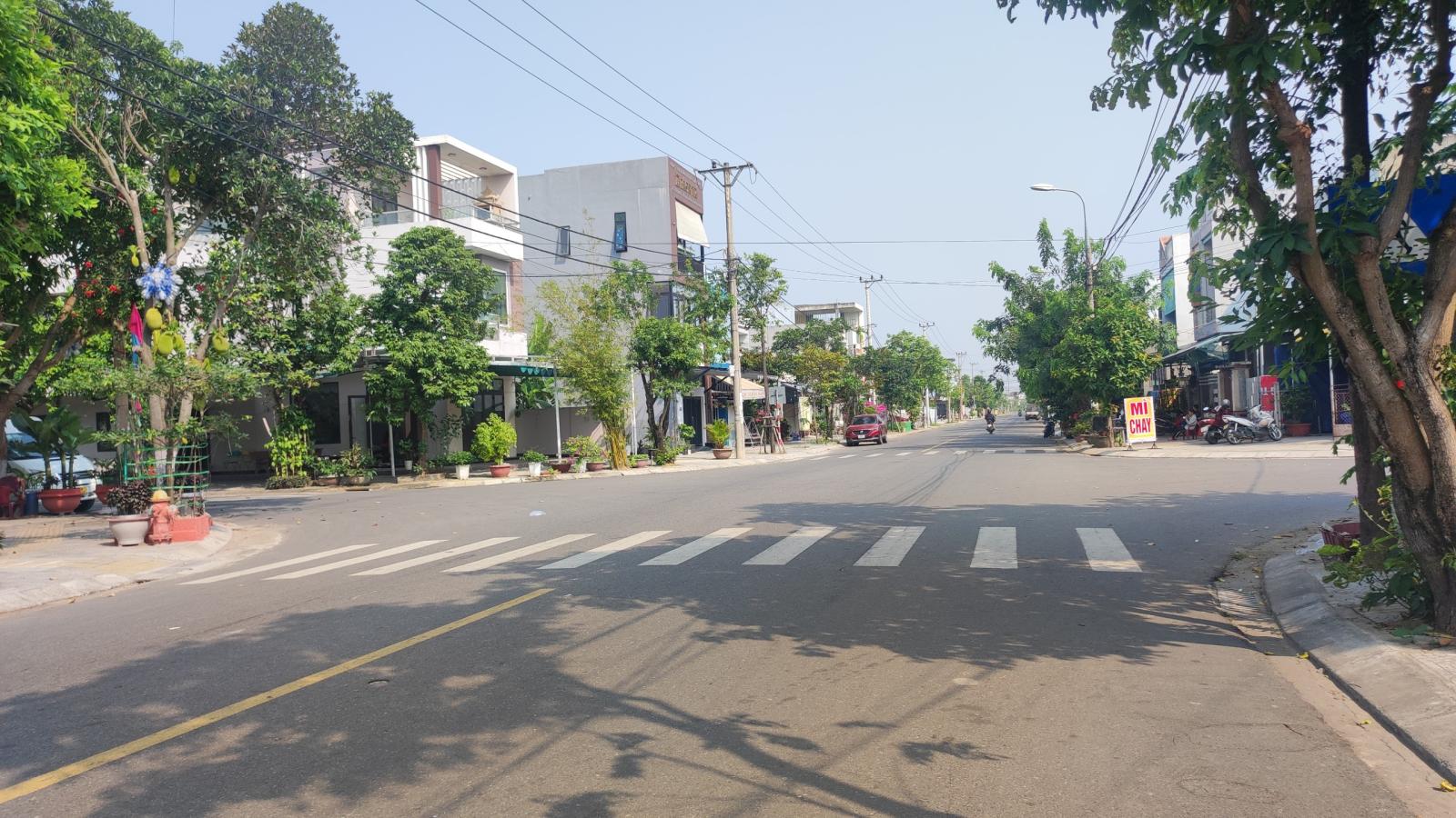 Bán rẻ lô đất mặt tiền khu Bá Tùng GĐ1 đường Cao Hồng Lãnh, Ngũ Hành Sơn, giá chỉ 2,8 tỷ