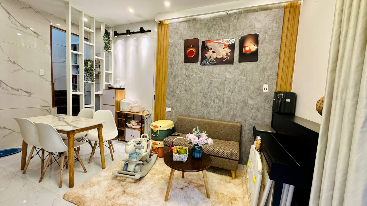 Bán nhà 2 tầng xinh xắn K18 Ông Ích Khiêm, Hải Châu, Giá Rẻ