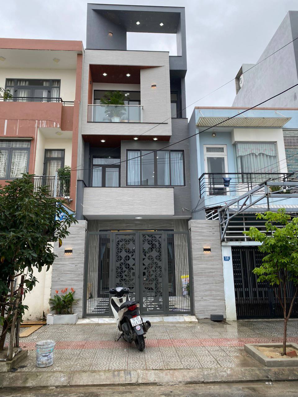 Bán nhà 3.5 tầng MT đường Hồ Trung Lượng, Hòa Xuân, Cẩm Lệ. gần Nguyễn Phước Lan