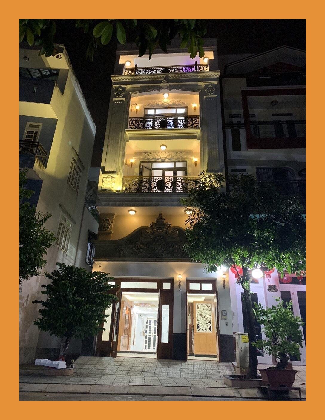 *Bán Nhà Đẹp đường (7m5) Nguyễn Sơn - Ngay trường QT Skylines - 4 Tầng x 90m2