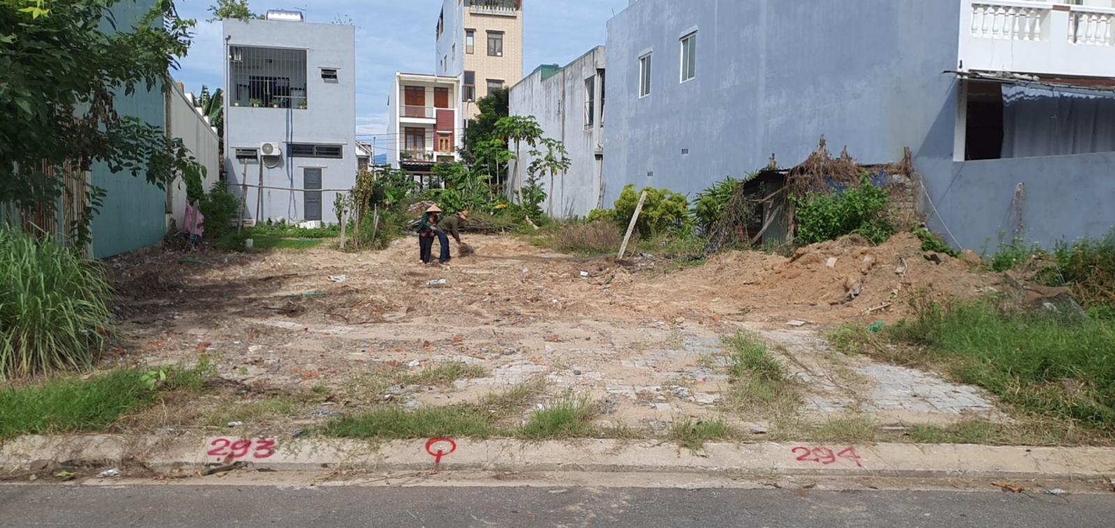 Bán cặp đất thích hợp xây cho thuê gần Cao Đẳng Việt Hàn, Mặt tiền rộng 10m