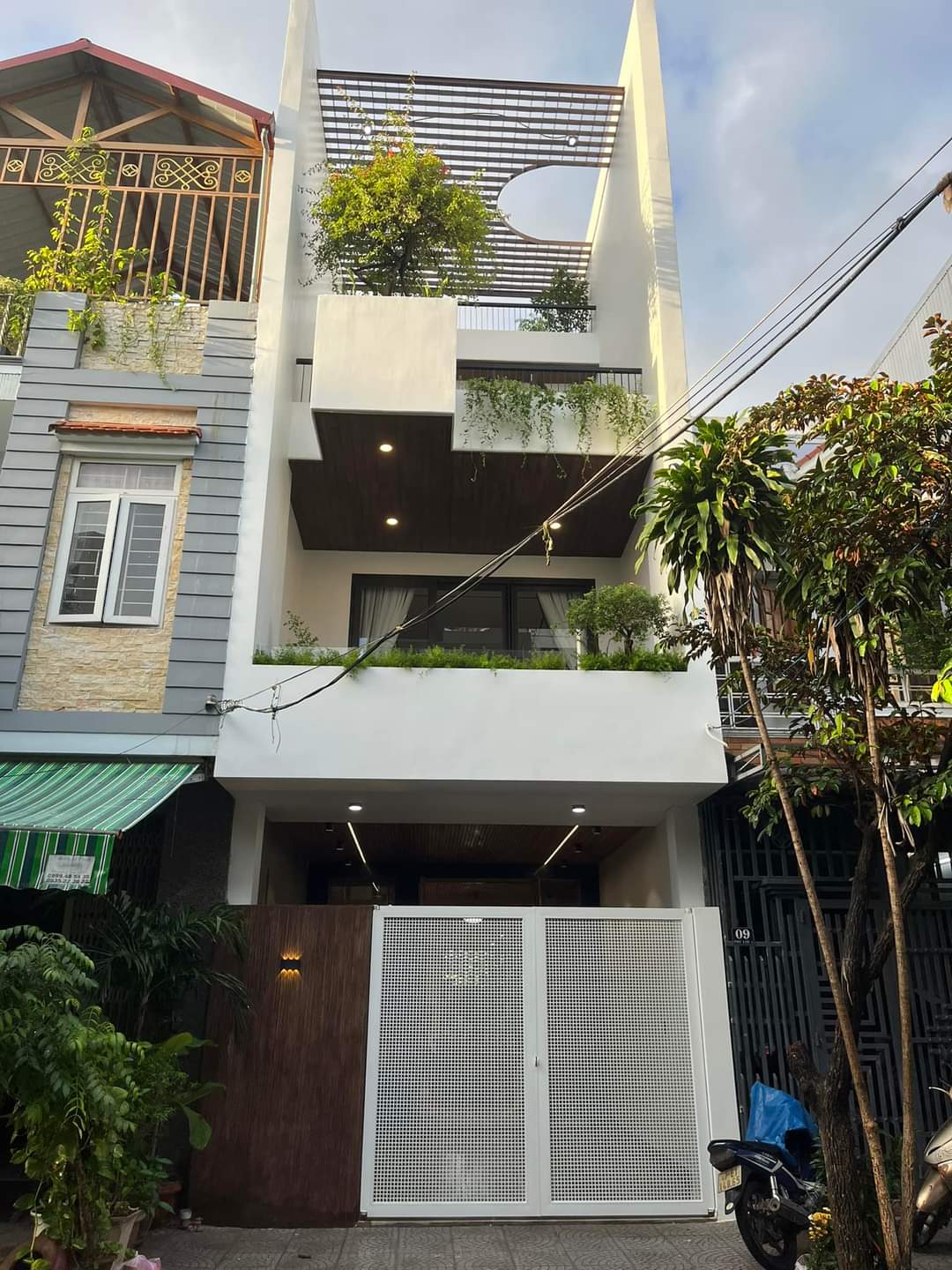 🔴💥SIÊU PHẨM - Bán nhà 3 tầng 3 mê đường Phú Lộc, P. Hoà Minh