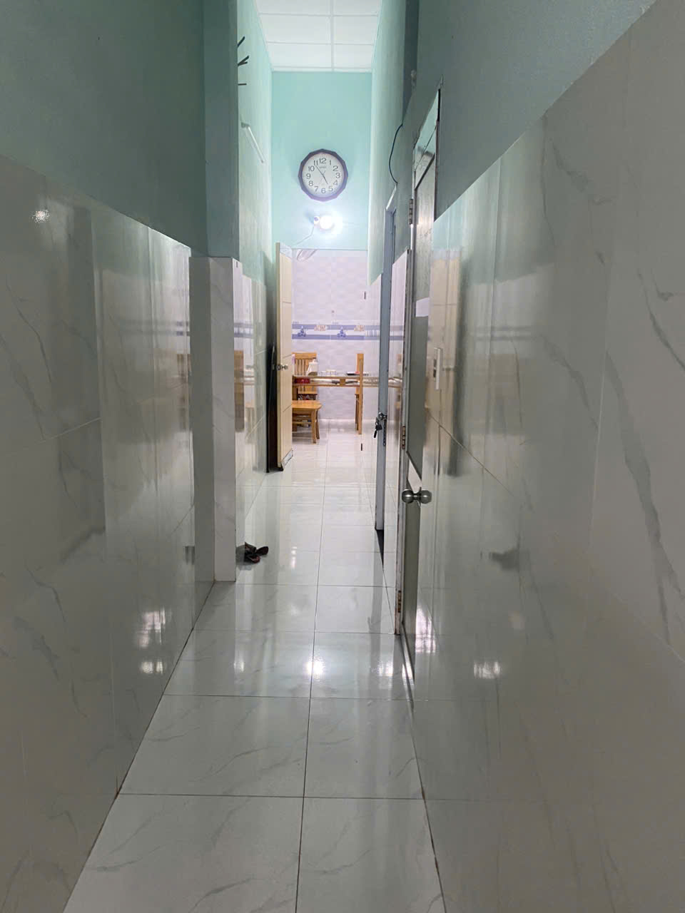 CẦN BÁN NHÀ C4 MT BÌNH MINH 1 SÁT CÔNG VIÊN APEC