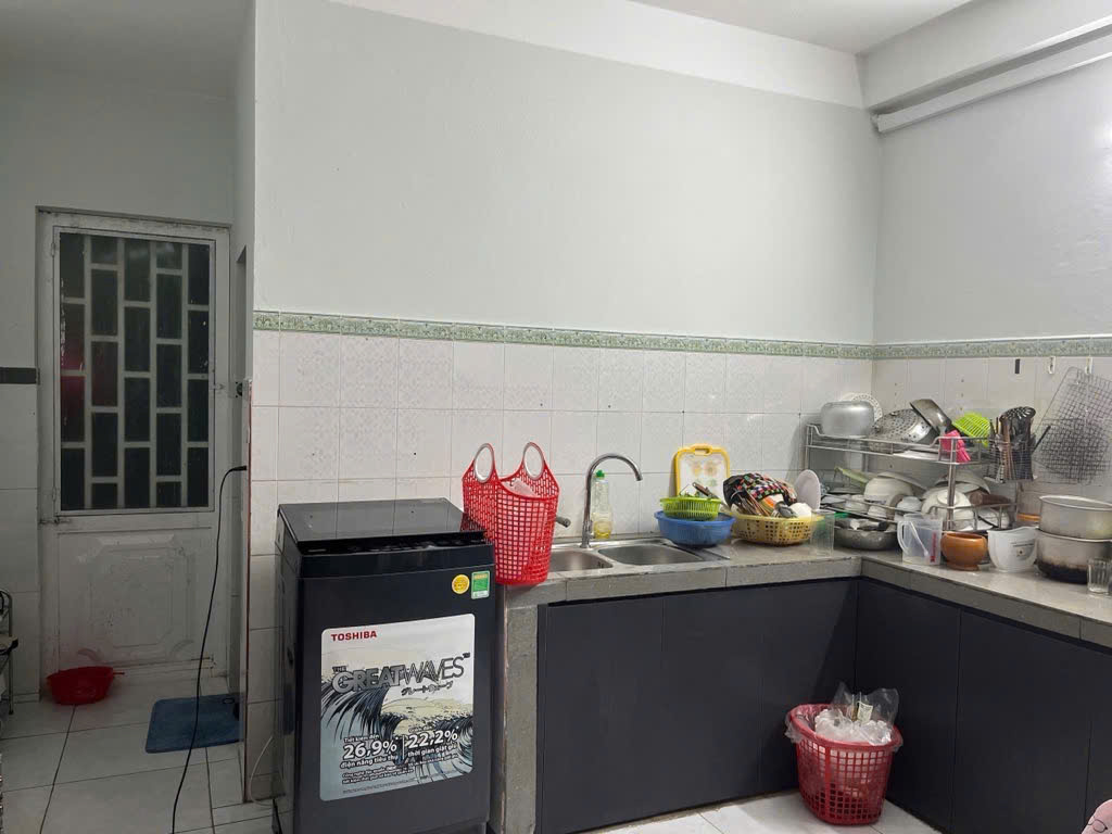 🏡 BÁN NHÀ 2 TẦNG HOA LƯ – SƠN TRÀ, ĐÀ NẴNG Diện tích 72m², ngang 4m Nhà 2 tầng, 2PN, 2WC 