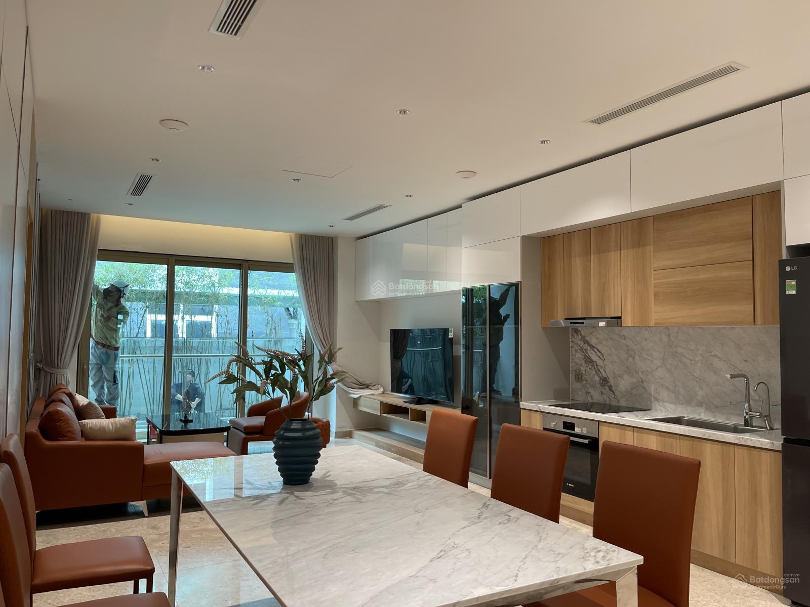 Bán gấp căn 2 ngủ toà P2 – tầng 19 – trục 01 tại Peninsula, giá hơn 4 tỷ