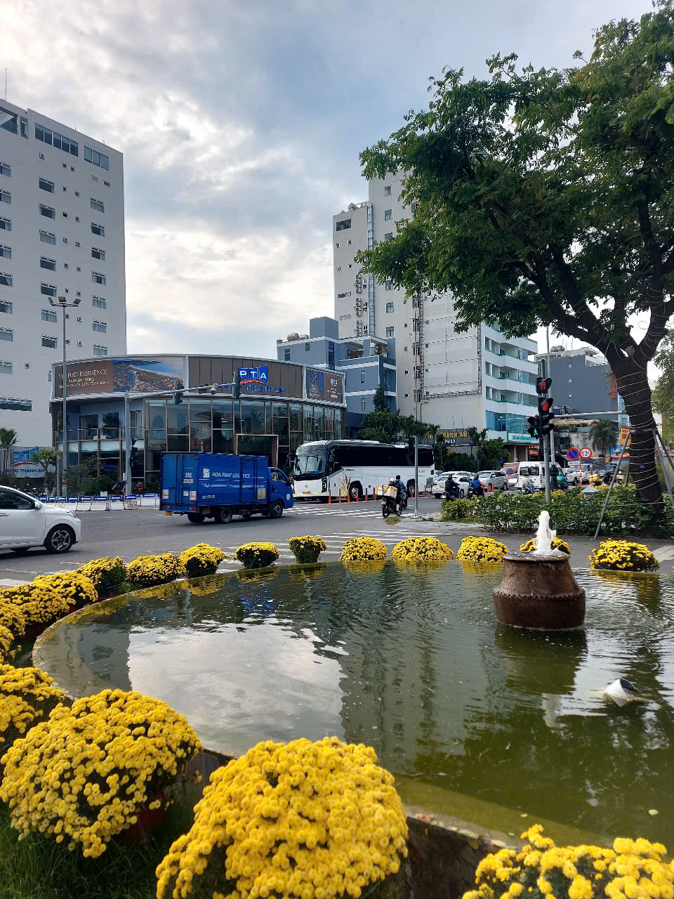 Bán nhà 3 tầng Hồ Xuân Hương, Mỹ An, Ngũ Hành Sơn - Sát biển, Dòng tiền 17tr/tháng