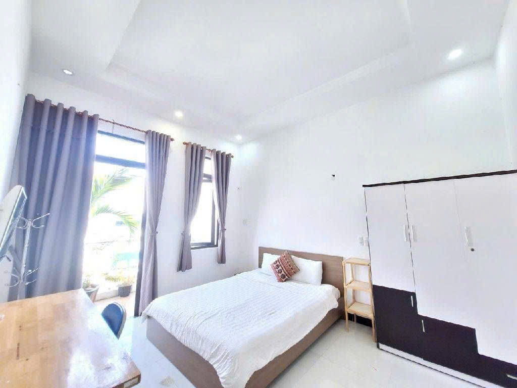 Bán nhà 3 tầng Hồ Xuân Hương, Mỹ An, Ngũ Hành Sơn - Sát biển, Dòng tiền 17tr/tháng