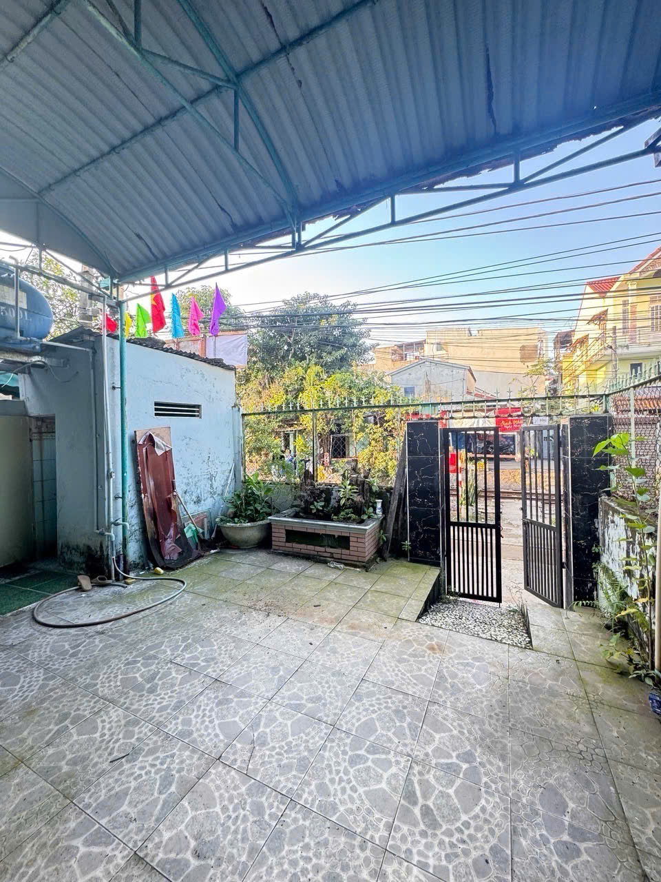 Bán nhà kiệt Hải Phòng Đà Nẵng nở hậu có 3 tỷ ô tô đậu cửa